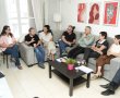 ח"כ עדי עזוז ביקרה בדירת "גשר לעצמאות" בראשון לציון: "צעירים שגדלו תחת אחריות המדינה לא צריכים להתחיל את חייהם לבד"