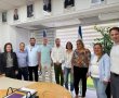 חולון מחזקת את עובדי הקהילה: נחתם הסכם קיבוצי חדש ברשת קהילה ופנאי
