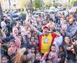 פסח של כוכבים בחולון: חגיגה של שמחה ואור בקהילה
